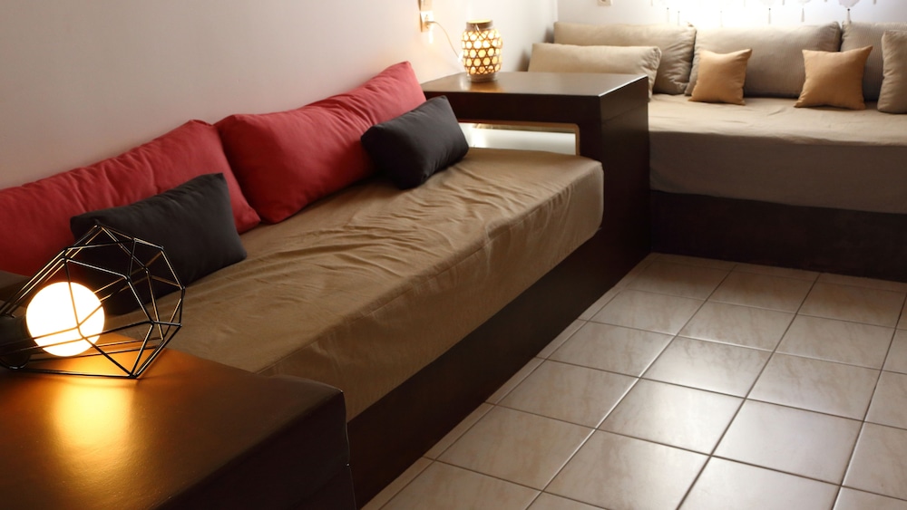 Avra Pahainas Hotel 22/50
