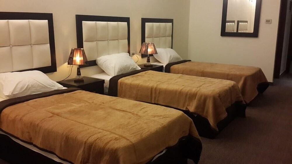 Abu Mazen Hotel 8/37