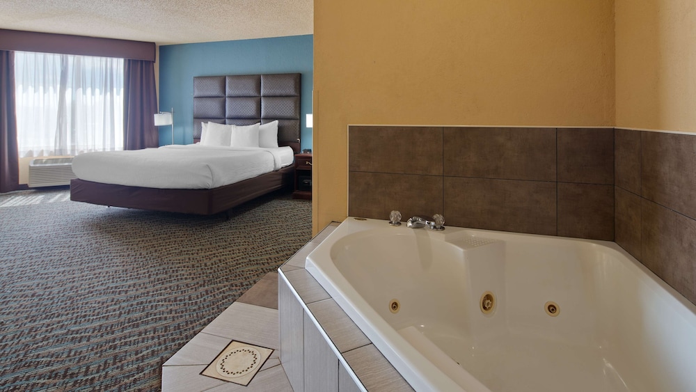 Best Western Holiday Manor 13/49