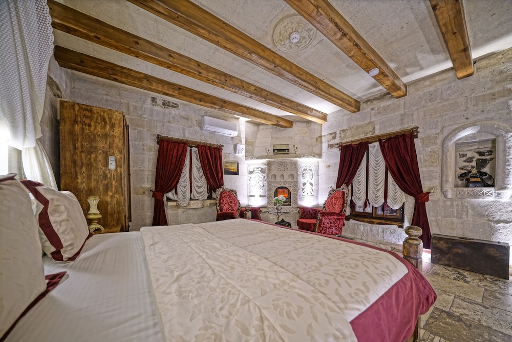 Maccan Cave Hotel 25/70