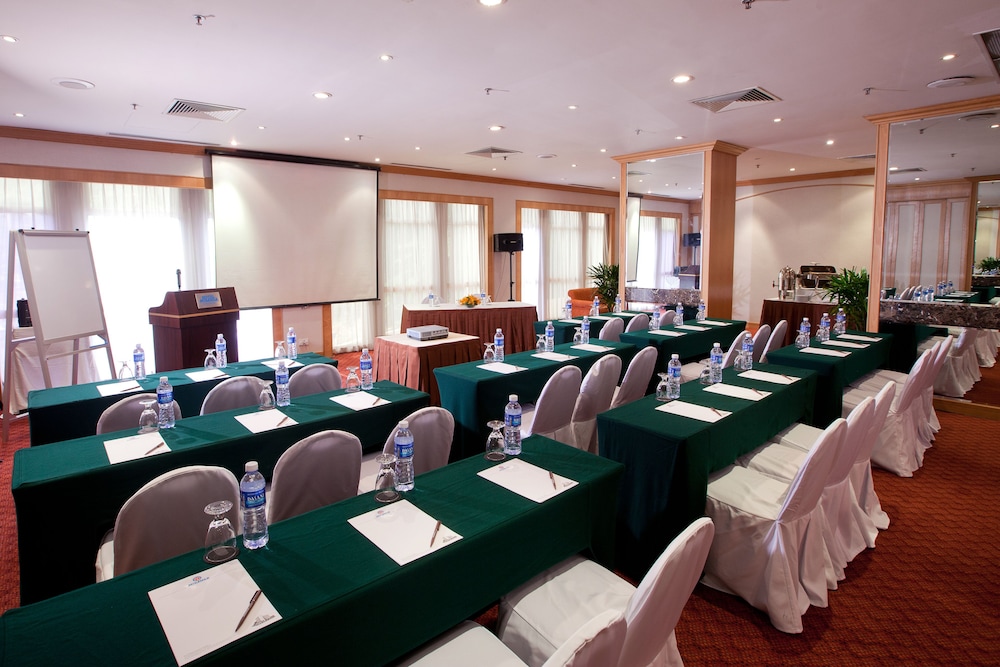DoubleTree by Hilton Singapore Robertson Quay 74/78