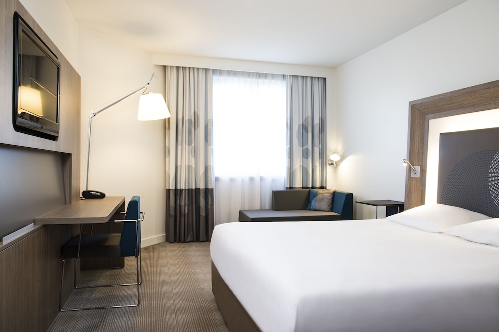 غرفة سوبيريور بسرير مزدوج مع أريكة، Novotel Paris 17 4/10