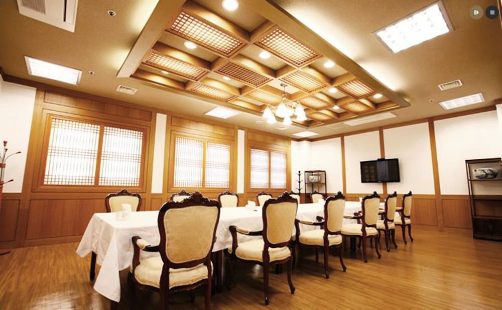 SUANBO SANGNOK Hotel 20/27