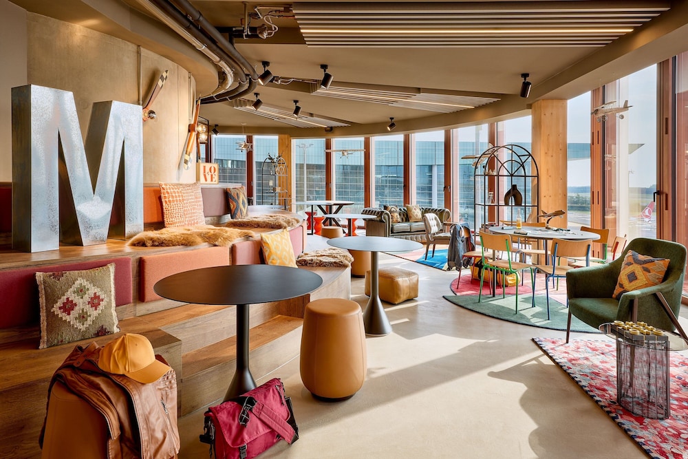 Moxy Luxembourg Airport 14/26