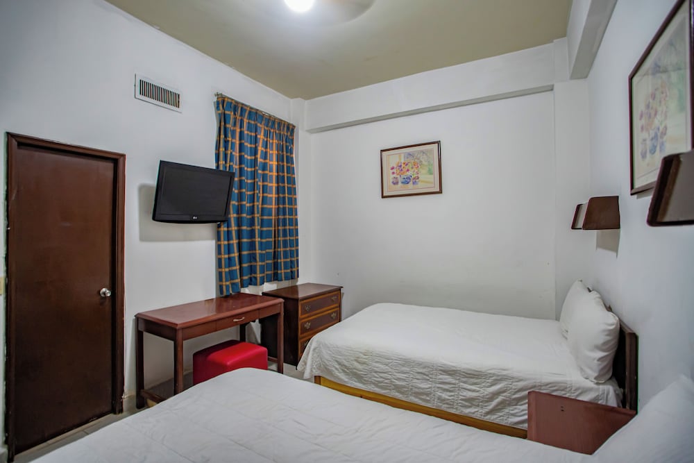 Premier Hotel 13/40