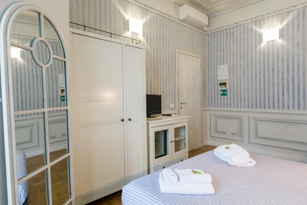 Suites Piazza Del Popolo 11/69