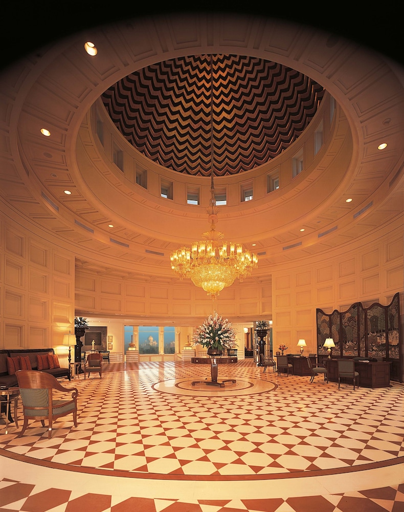 Oberoi Amarvilas 31/73
