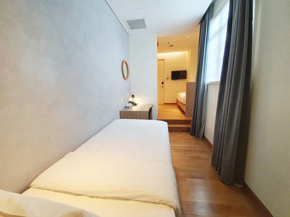 Hotel Clover 769 North Bridge Road Singapore 22/69