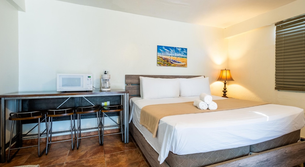 Rincon Inn 9/36
