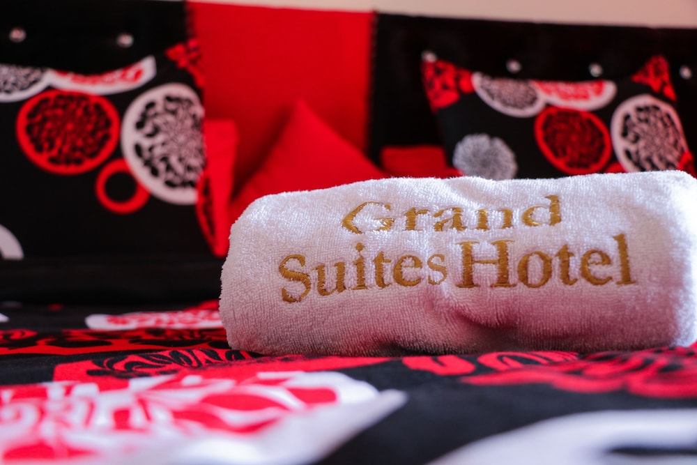 Grand Suites Hotel 32/66