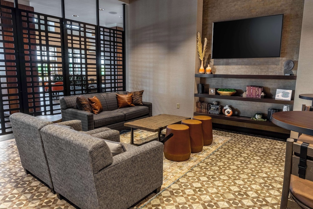 Drury Plaza Hotel Dallas Arlington 31/50