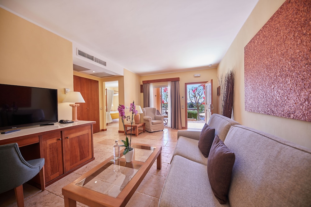 Pula Suites Boutique Resort 74/97