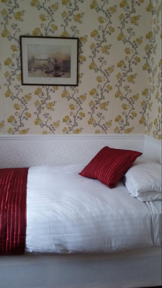 The Garth Hotel B Amp B 18/27