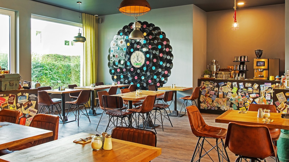 Twice Hotel Wiesbaden 24/36