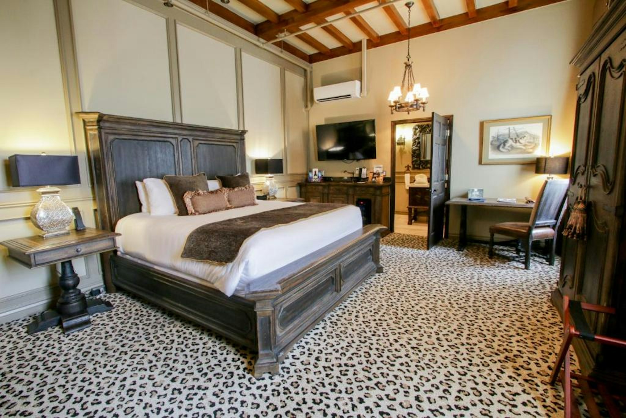 Estate, Suite, King Bed