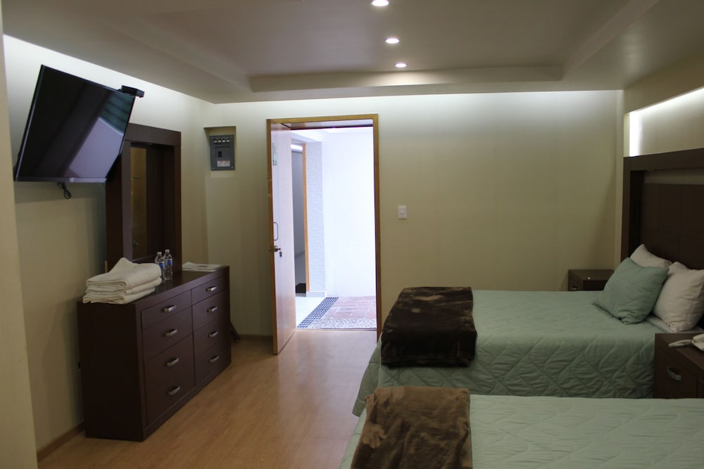 Suites Victoria Hotel 12/44