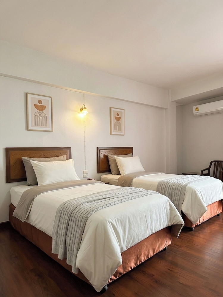 Wiangwalee Hotel 32/70