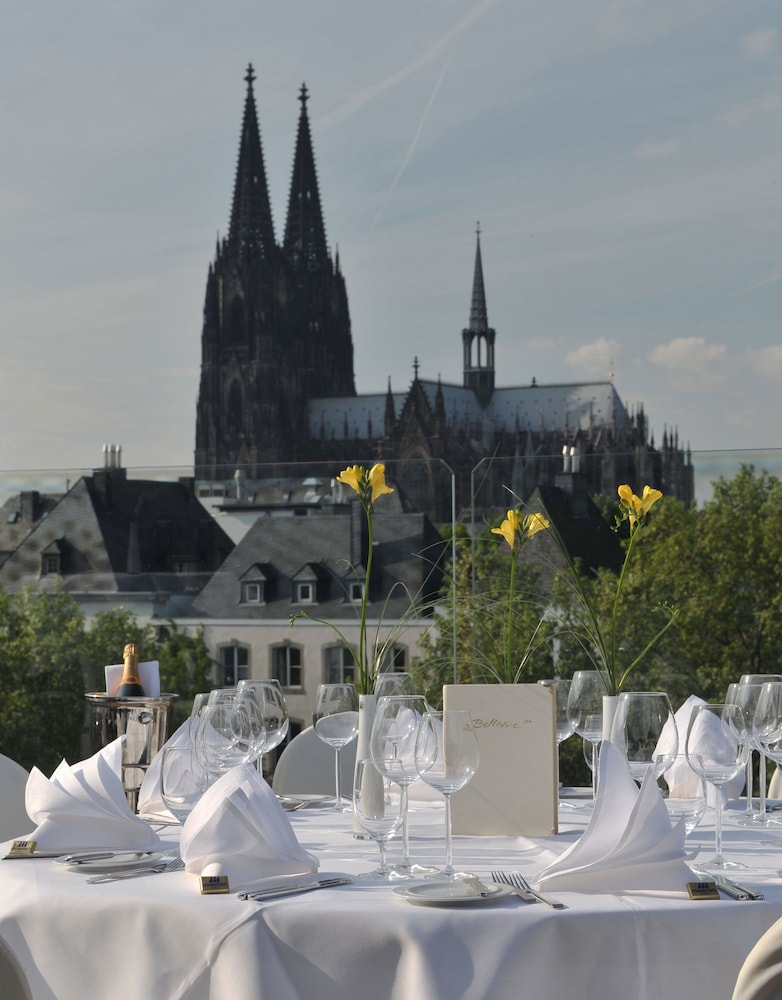 Maritim Hotel Koln 51/55