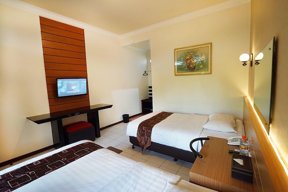 Patria Plaza Hotel 8/22