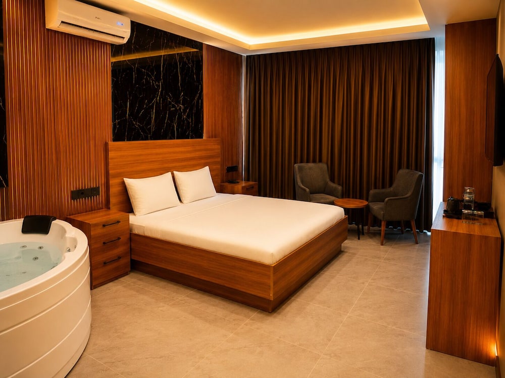 Palmiye Suit 24/55