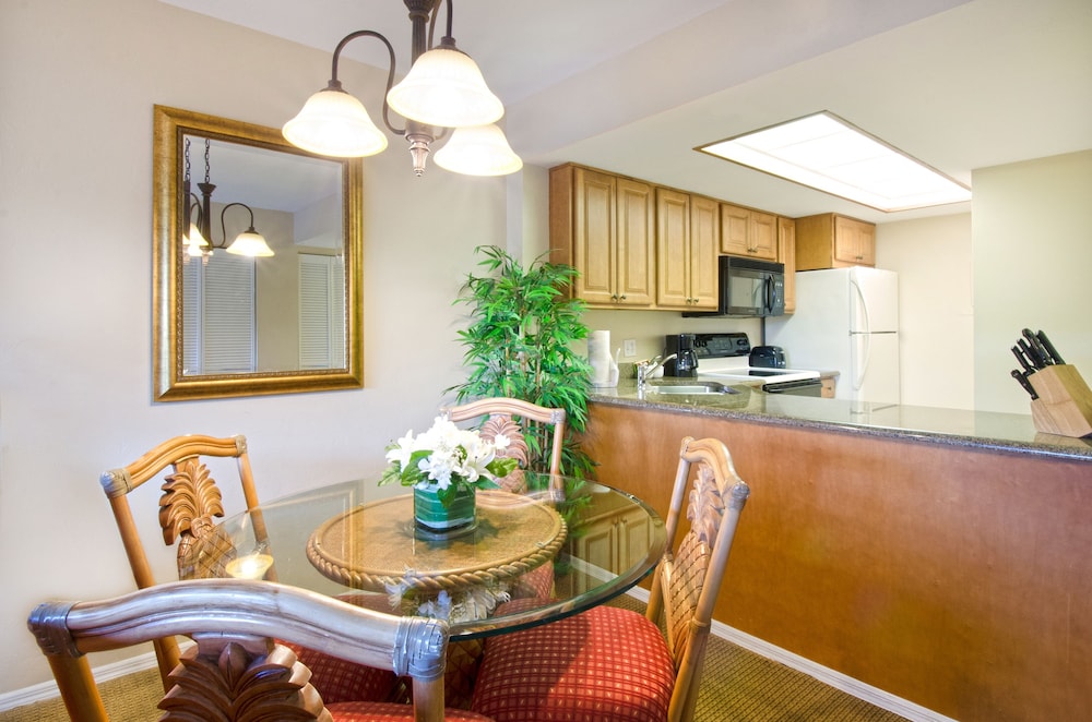 Park Shore Resort 50/60