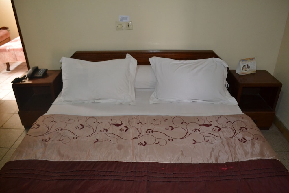 Felydac Hotel 17/24