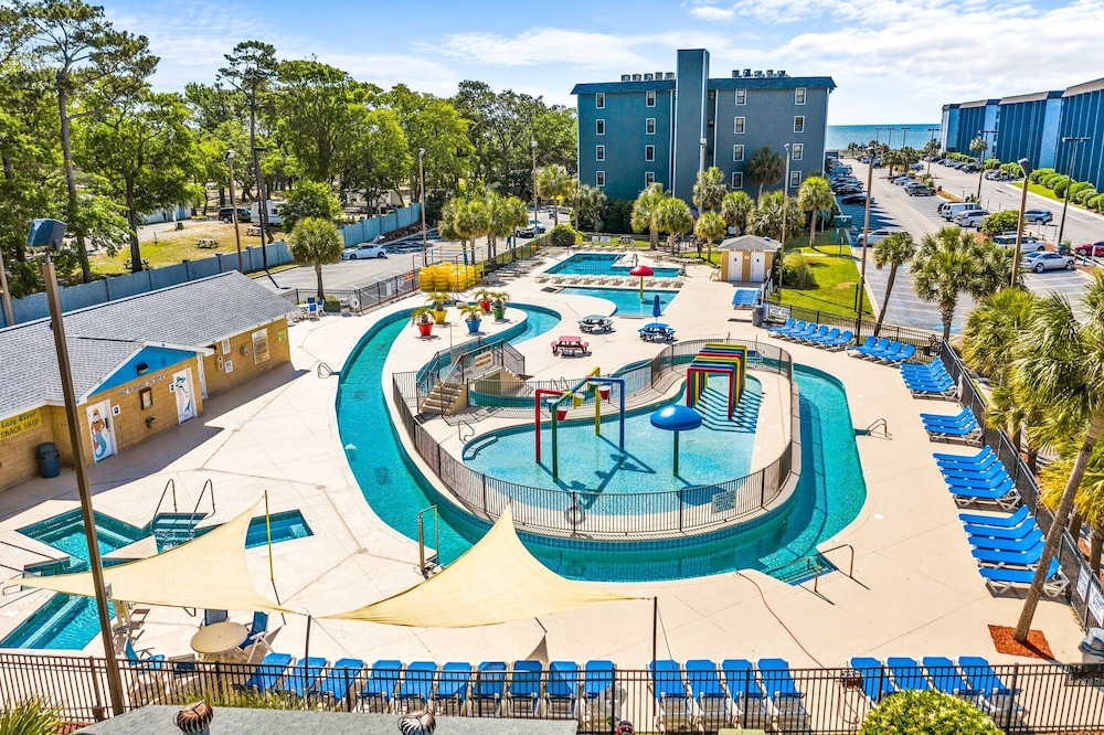 Myrtle Beach Resort by Beach Vacations 77/79