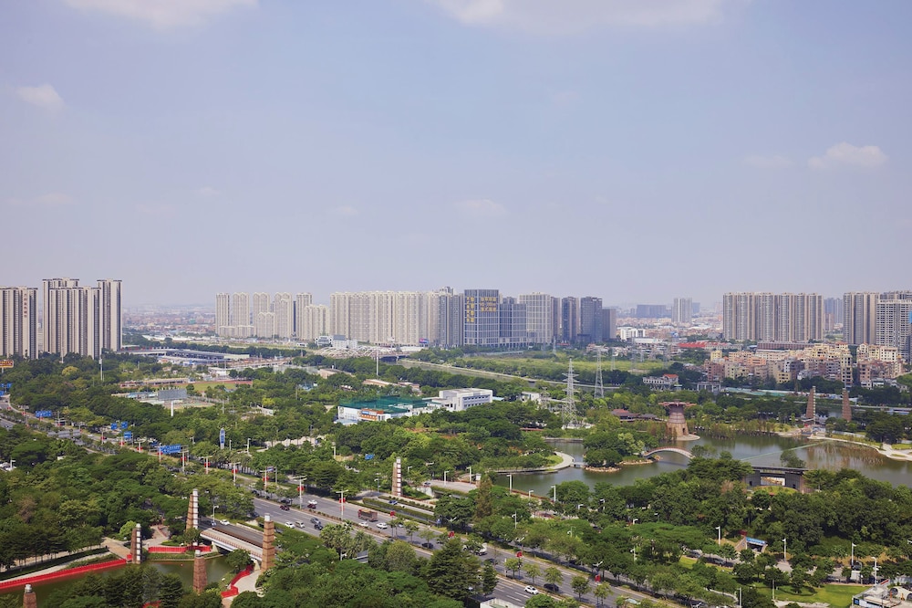 Courtyard By Marriott Foshan 18/24