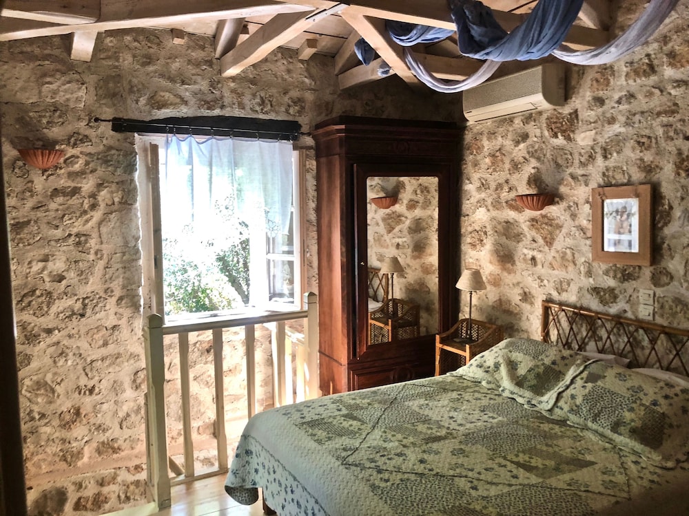 Pavezzo Country Retreat 14/45