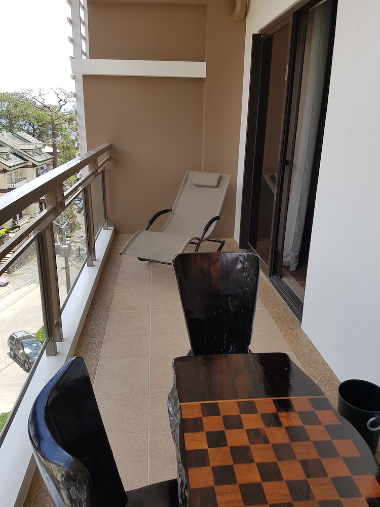 Outlook Ridge Residences N-206 26/50