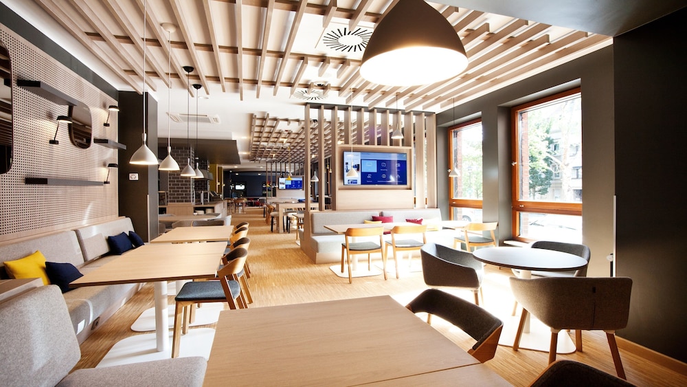 Holiday Inn Express Saarbrucken 44/57