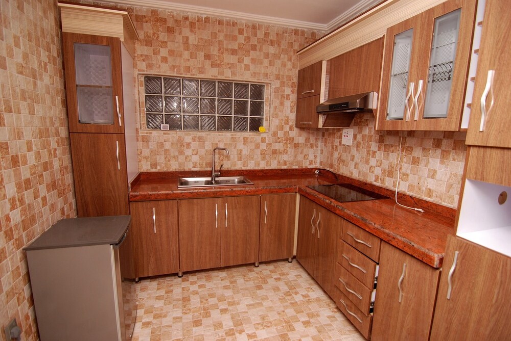 The Grosvenor Suite 2/47