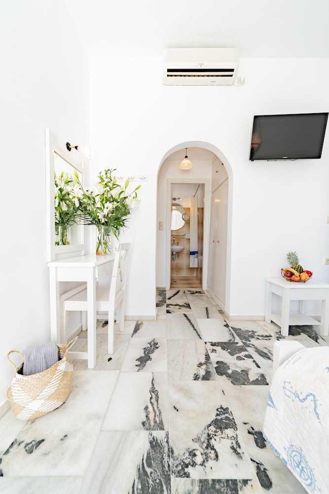 Agia Anna Living 21/50