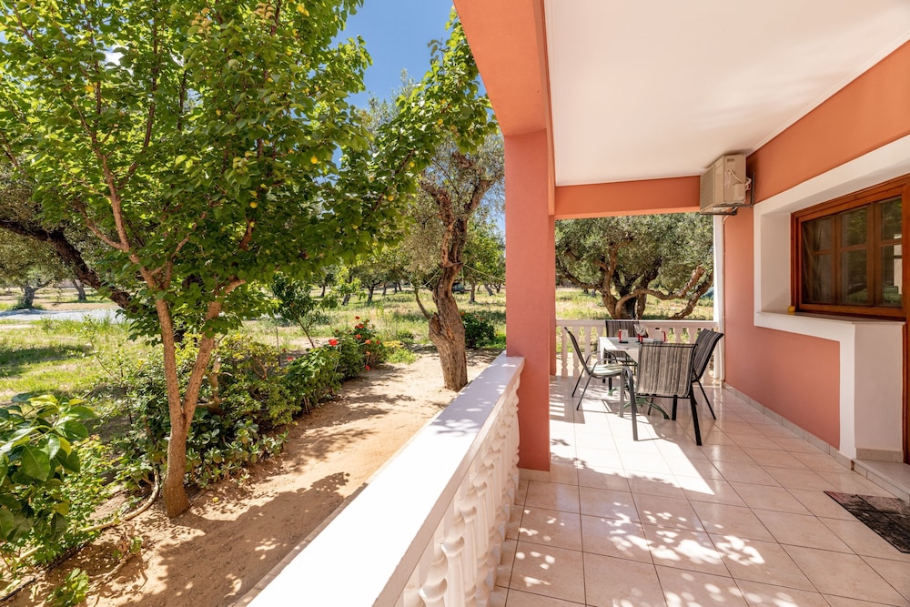 Arazzo Holiday Apartments 47/50