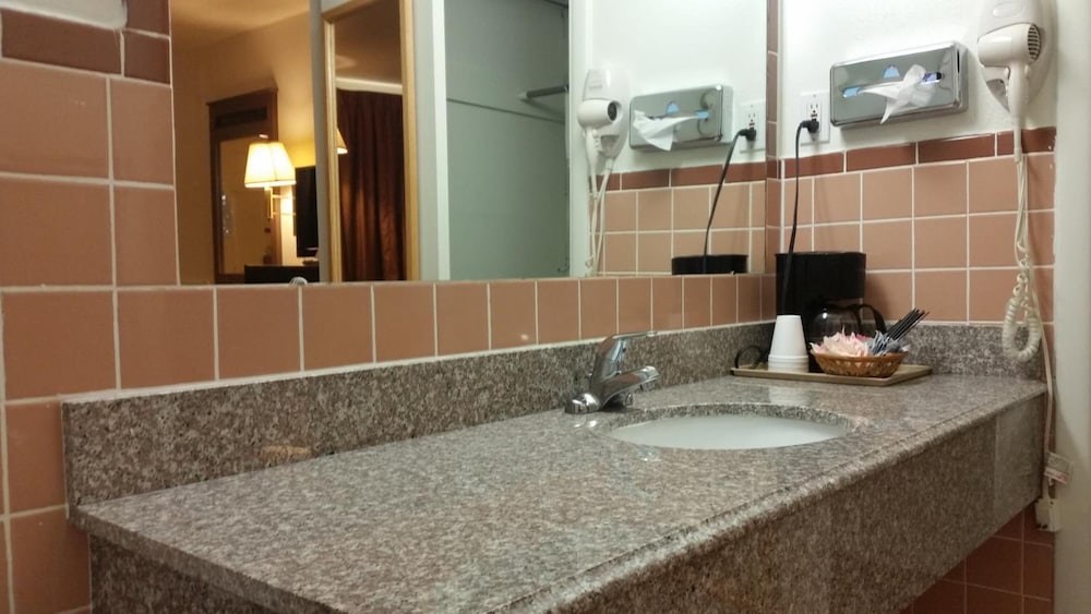 Americas Best Value Inn Liberal 29/30
