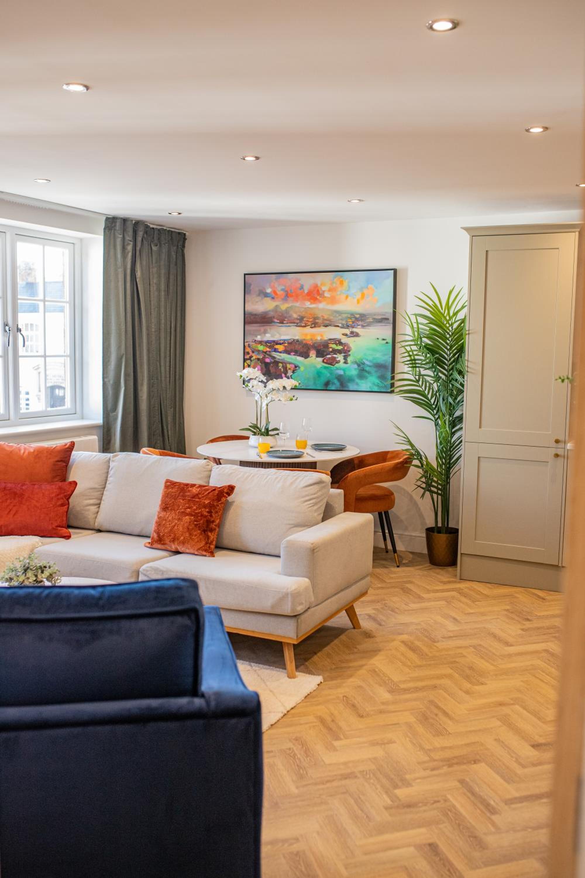 Superior Two Bedroom Apartment