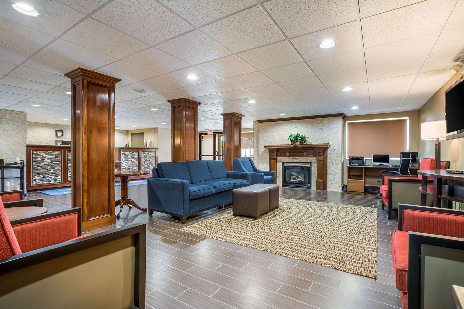 Comfort Inn & Suites Fairborn Near Wright Patterson AFB 9/15