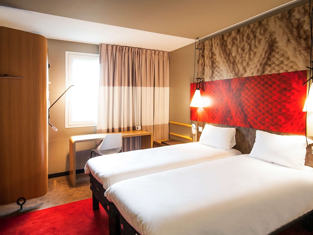 Ibis Paris La Defense Courbevoie 6/49