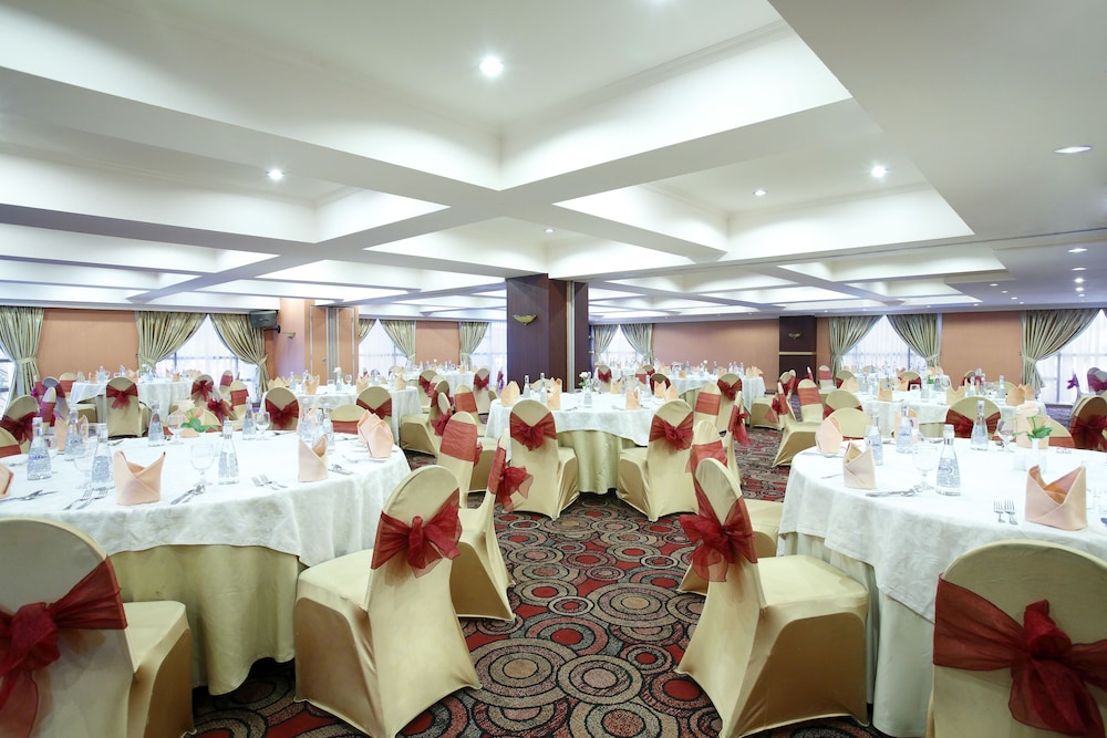 Ambhara Hotel 45/62