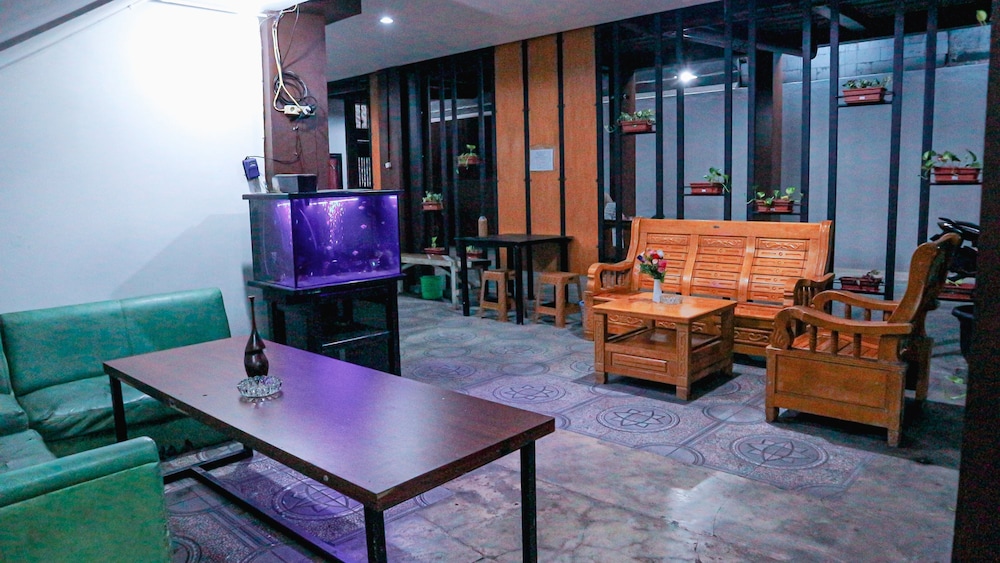 OYO 3728 Tunas Plaza Residence 16/24