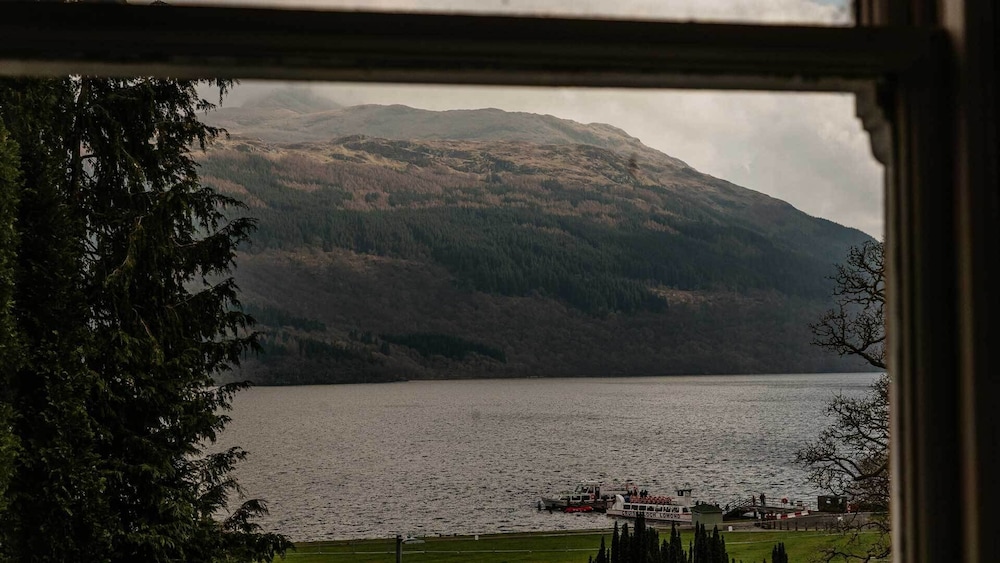 Tarbet Hotel 48/58