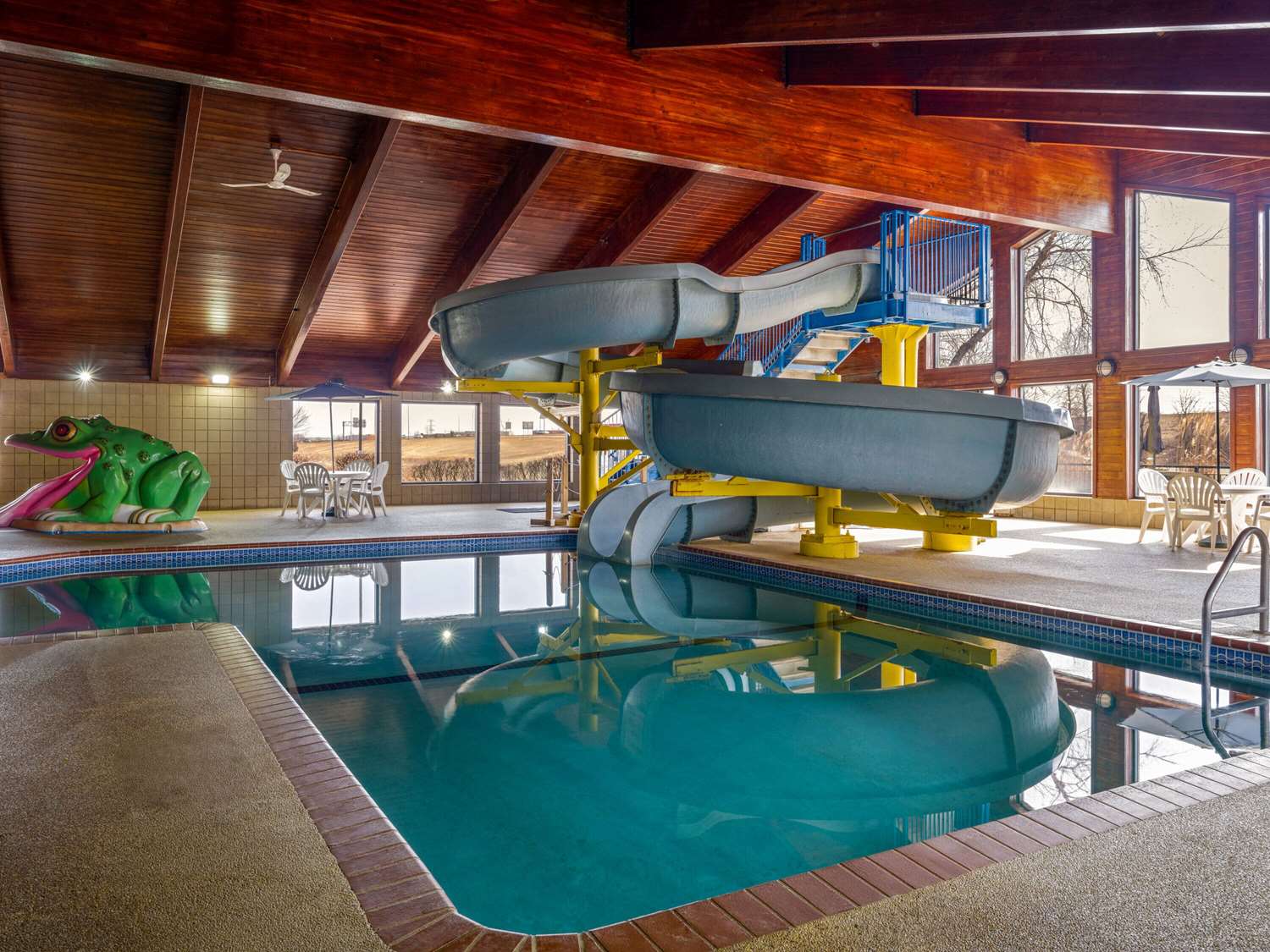 AmericInn by Wyndham Shakopee Near Canterbury Park 8/20