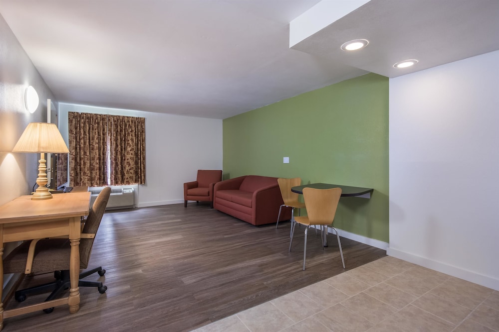 Motel6 Oriskany, NY 36/57