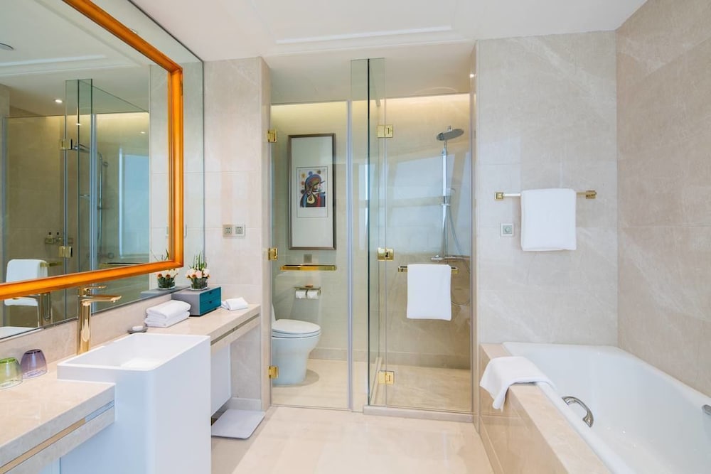 Howard Johnson Plaza By Wyndham Ningbo 46/50