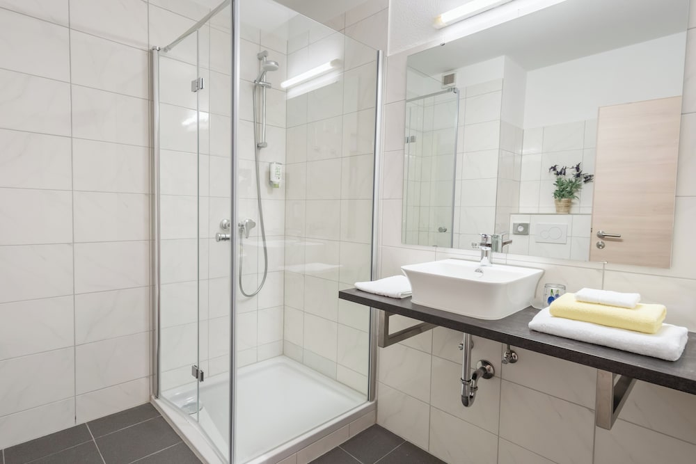 CONTEL HOTEL KOBLENZ 49/52