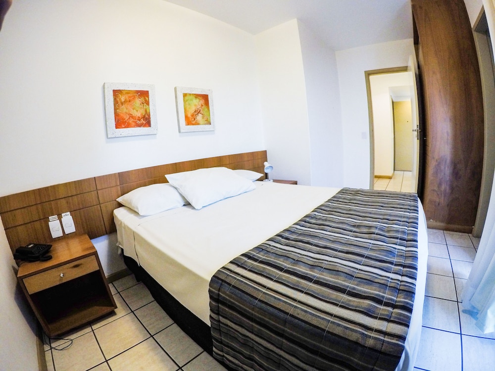 STANDARD, QUEEN BED