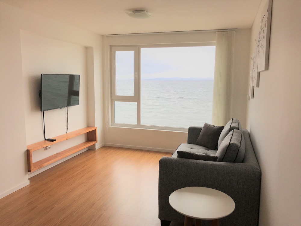 De la Costa ApartamentosDe la Costa Apartamentos 25/50
