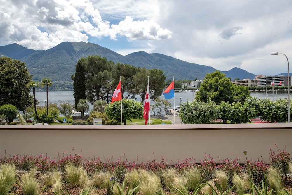 Hotel And Lounge Lago Maggiore 41/50