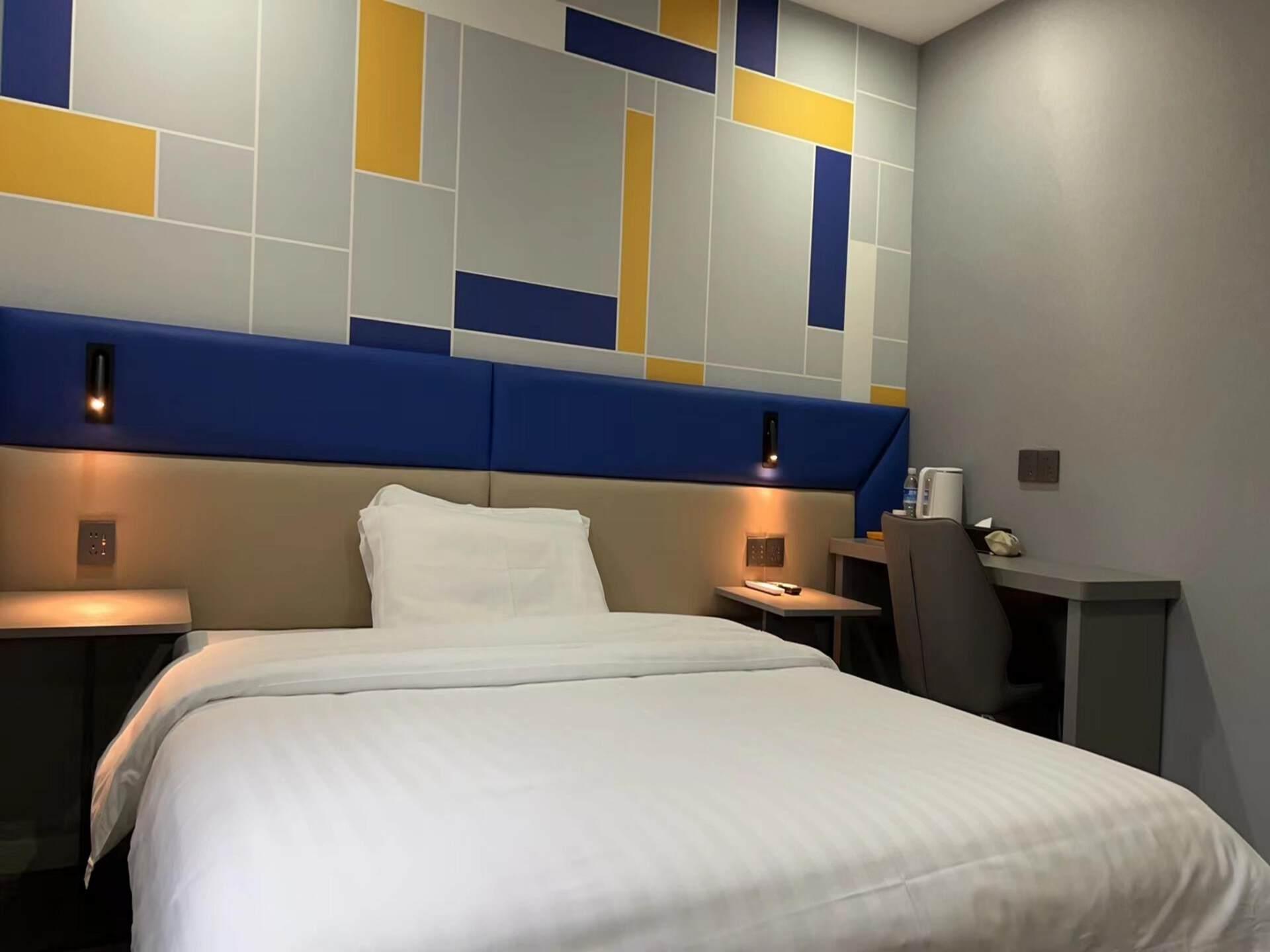 7daysinn hotel 13/19