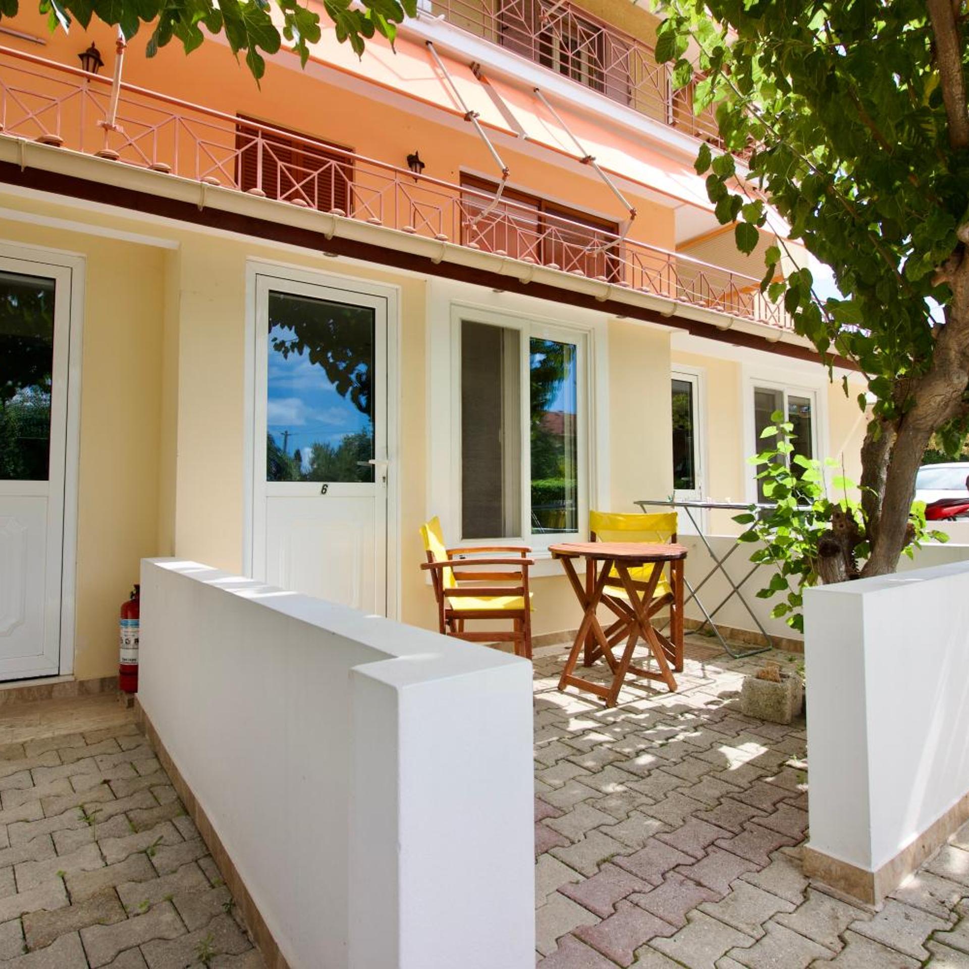 Lorenzo House Apartments in KEFALONIA